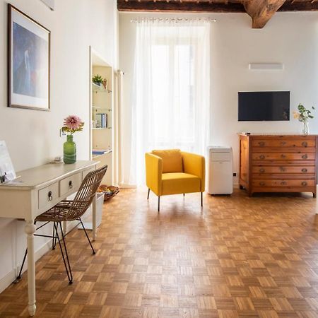 Charming Joivy Flat Next To Duomo Di Como Exteriér fotografie